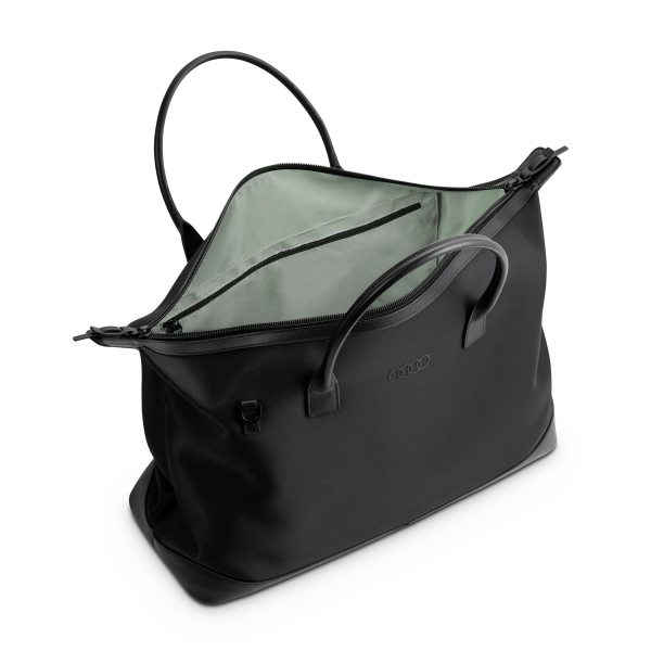 Audi Weekender, schwarz