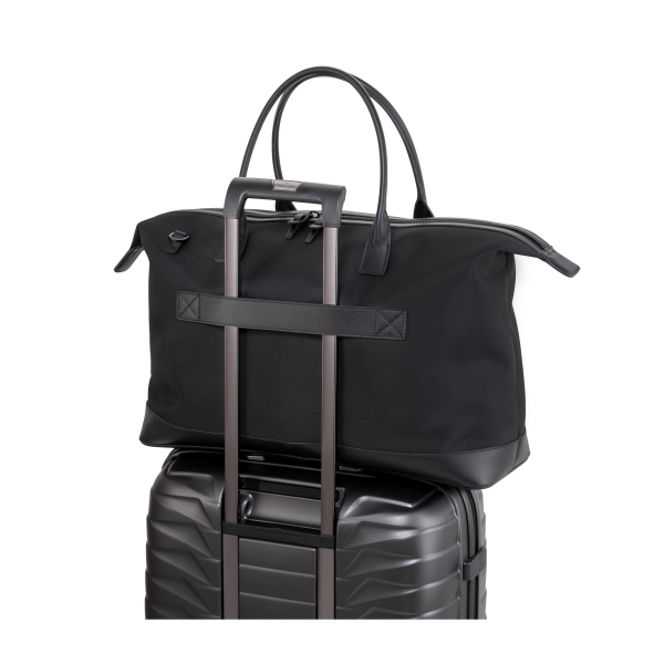 Audi Weekender, schwarz