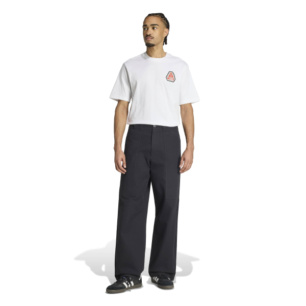 KH3056_4_APPAREL_On_Model_Walking_View_white.jpg